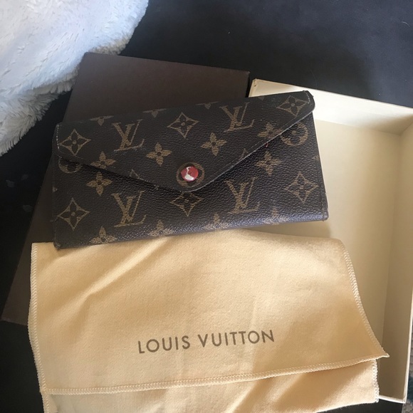 100% Authentic Louis Vuitton Josephine wallet - Picture 3 of 4